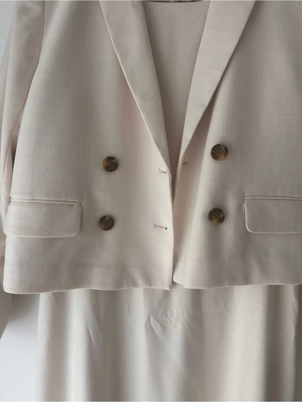 Anne Klein chic sleeveless